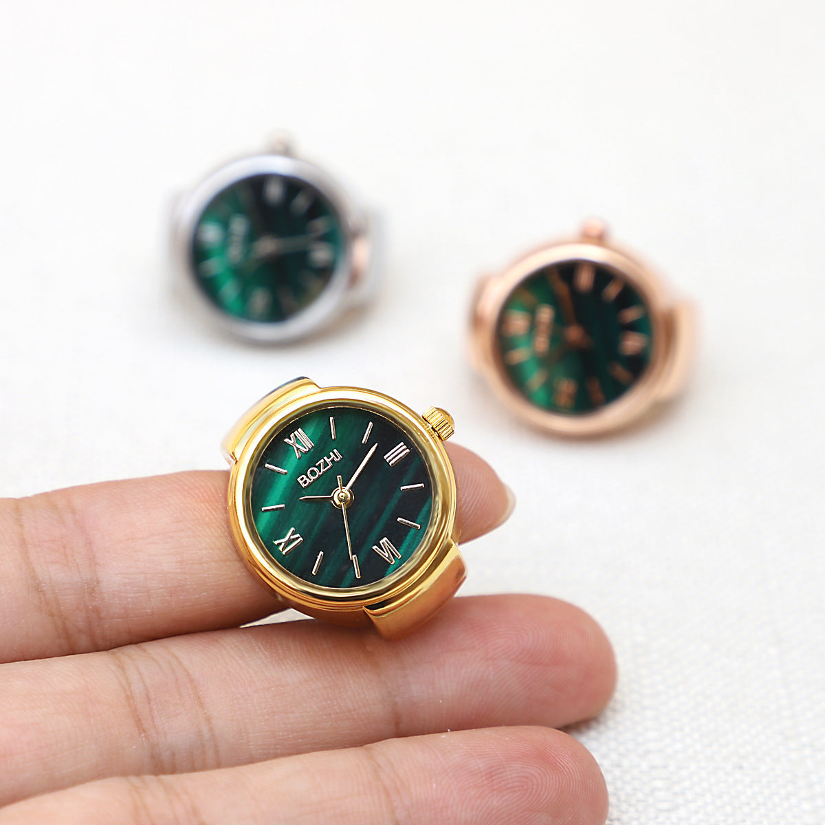 KALESSÈ Bonzi Mini Ring Creative Finger Quartz Watch
